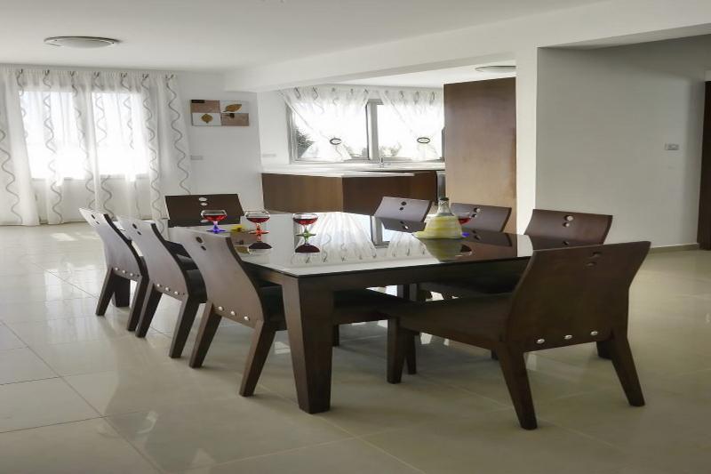 Oniros By Prestige Bookings Péjia Kültér fotó